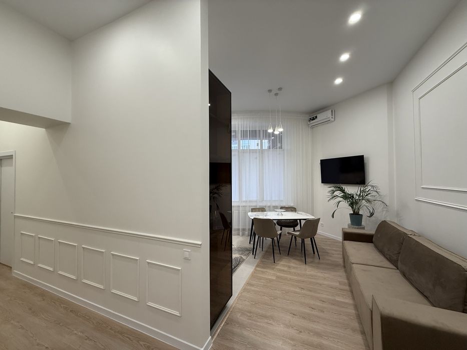 Двухкомнатная квартира с новым ремонтом в ЖК Ривьера.75 метров.