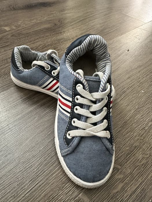 Кеди на літо