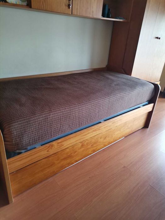 Móvel quarto/estúdio em pinho -  Criança, Jovem ou adulto