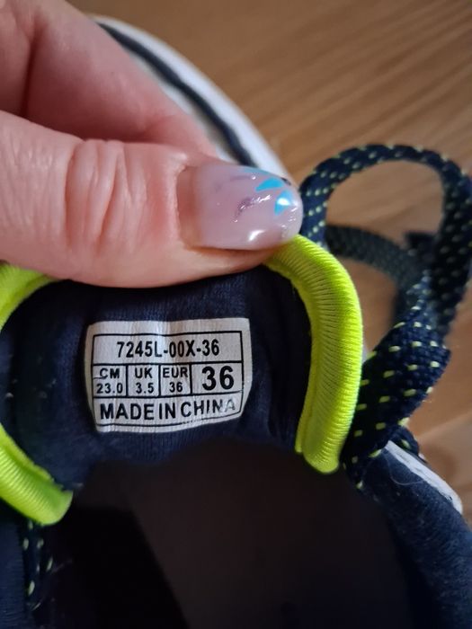 Buty sportowe chłopięce Reserved rozm.36