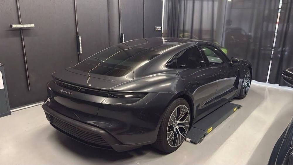 Porsche Taycan 4S