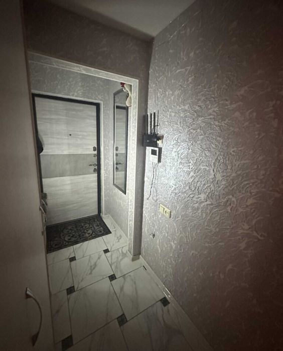 Продаж 2-к квартири в новобудові з власним паркомісцем. Техніка, меблі