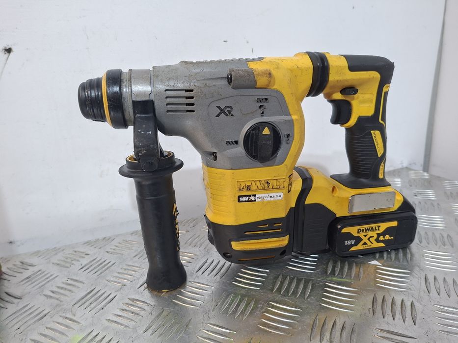 Перфоратор акумуляторний DeWALT DCH283