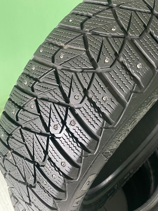Продам резину Goodyear 205/60/16 в ідеальному стані