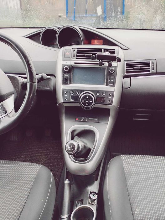 Toyota Verso 1.6 D-4D PREMIUM