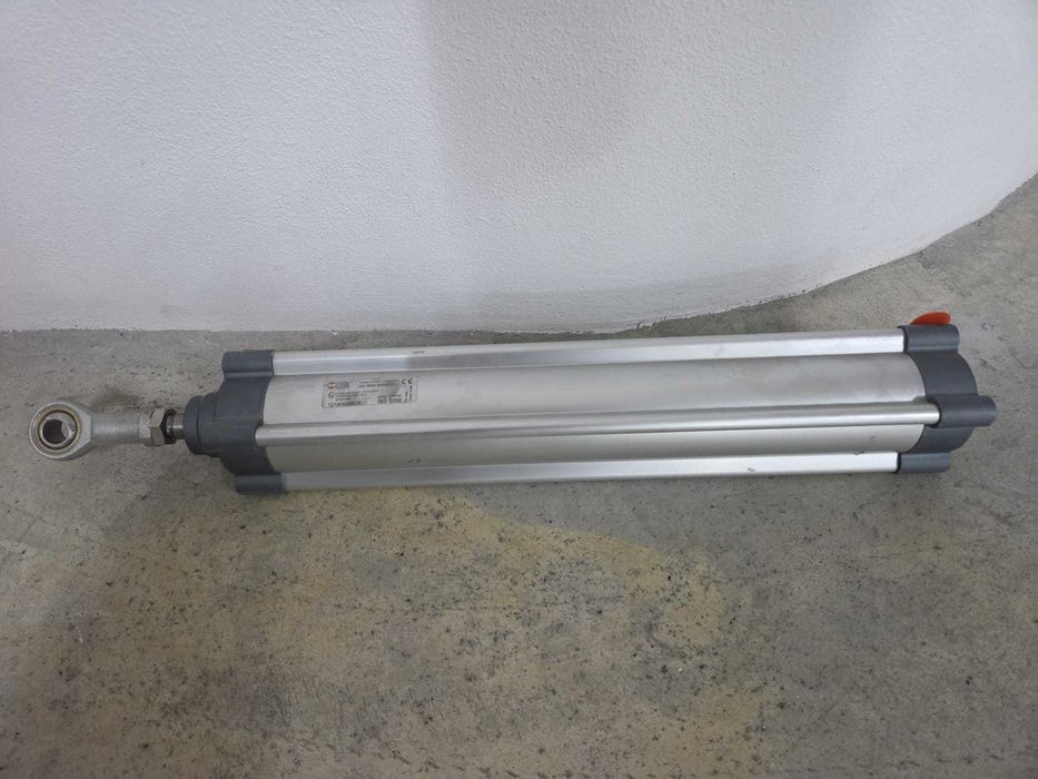 Cilindros Pneumáticos