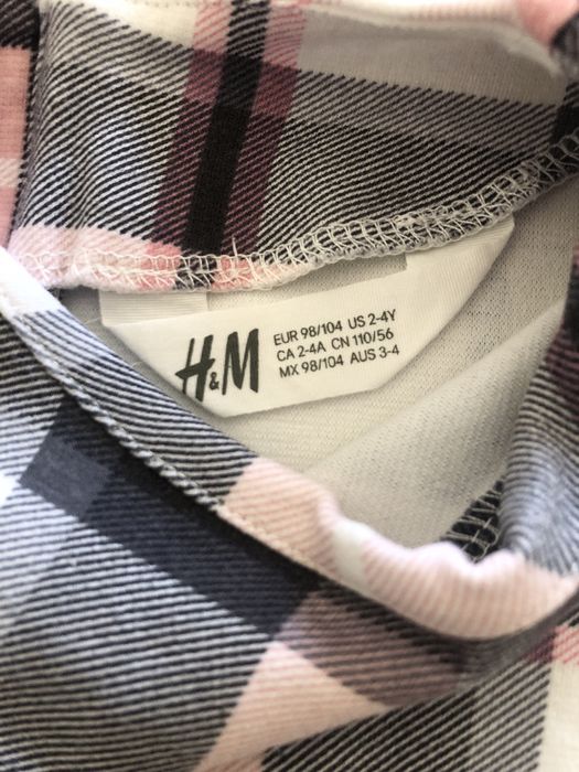 Vestido H&M, tamanho 2-4 anos