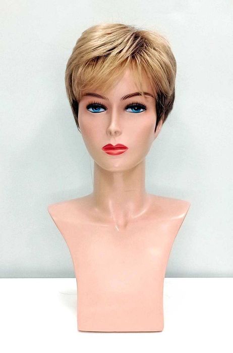 Peruka krótka z włosa syntetycznego Grójec