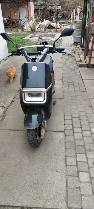 Aima A700  сів поїхав