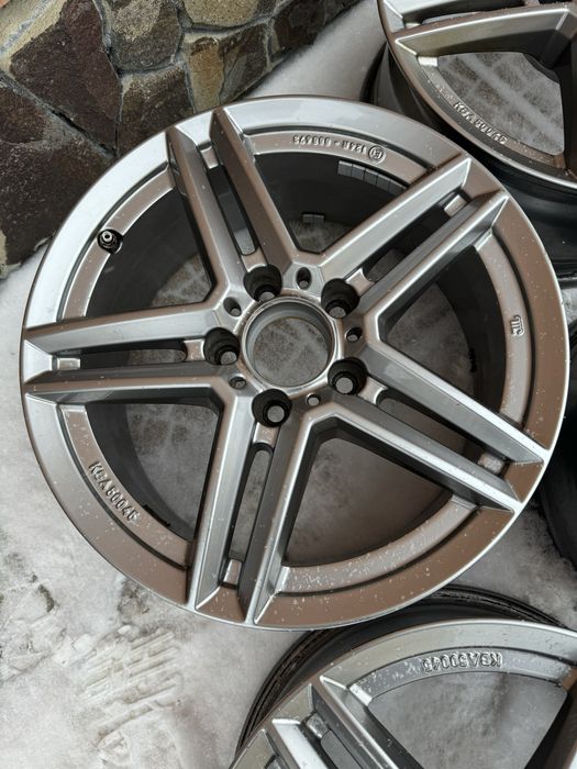 Диски R16/5/112/7J/ET48 Uniwheels M10