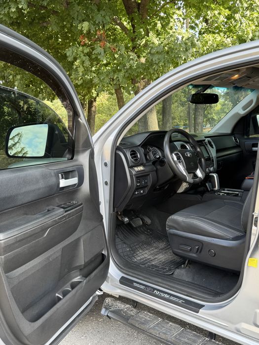 Toyota Tundra 2014