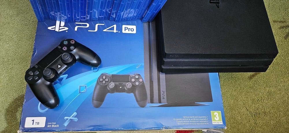 PS4 PRO + 20 Jogos
