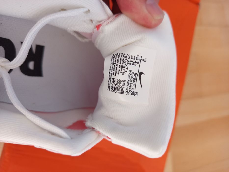 Buty Nike Vomero 18 r.40