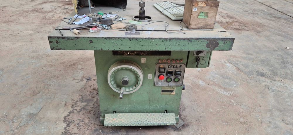 Frezarka dolnowrzecionowa GOMAD FD2,  DFDA5