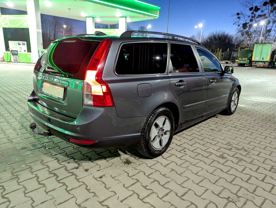 Volvo V50 2010 VIN YV1MW76F2A2557961 фото оголошення 2 з 12