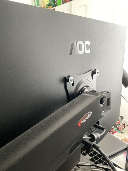 2 Monitores AOC 24B36X + Asus VA279HG — Full HD