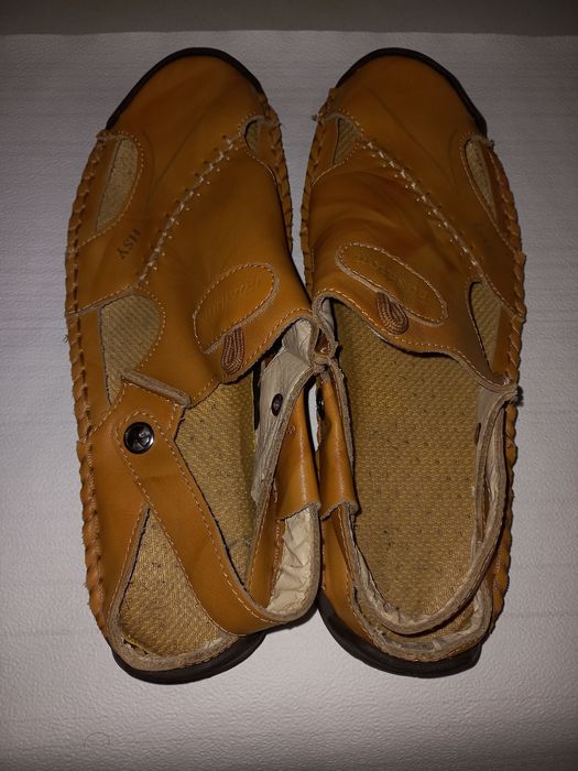 Босоніжки літні шкіряні