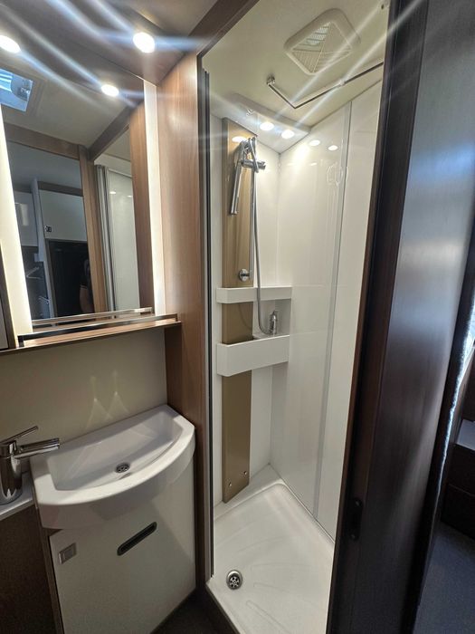 Bürstner Lyseo TD 728G Harmony Line 5 osobowy Bogate wyposażenie XCAMP