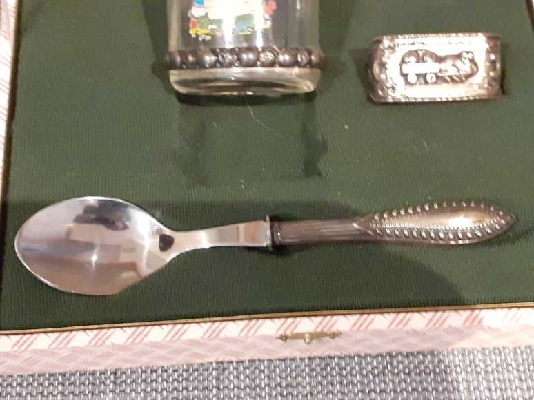 Conjunto de bebé em prata
