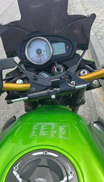 Kawasaki Z750 2009 | 20.000 km | Impecável | Full Extras |