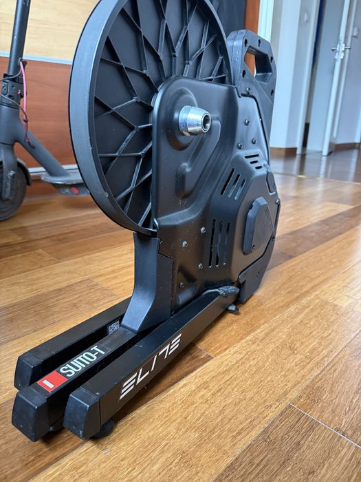 Trenazer rowerowy elite suito t
