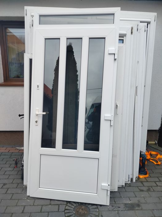 Sprzedam drzwi zewnętrzne