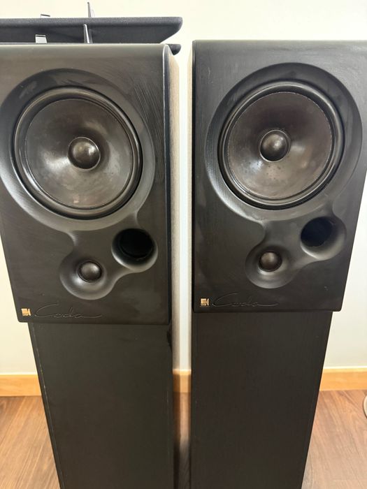 Colunas Kef Coda