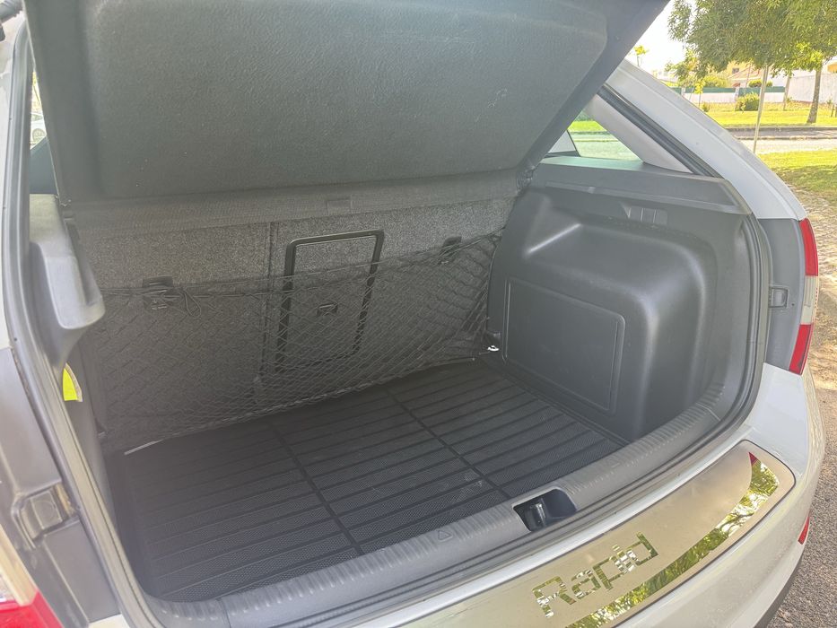 Skoda Rapid Spaceback 1.6TDi - 164.000Km - 18 Meses de Garantia