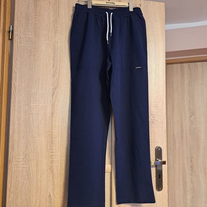 Spodnie dresowe granat 46