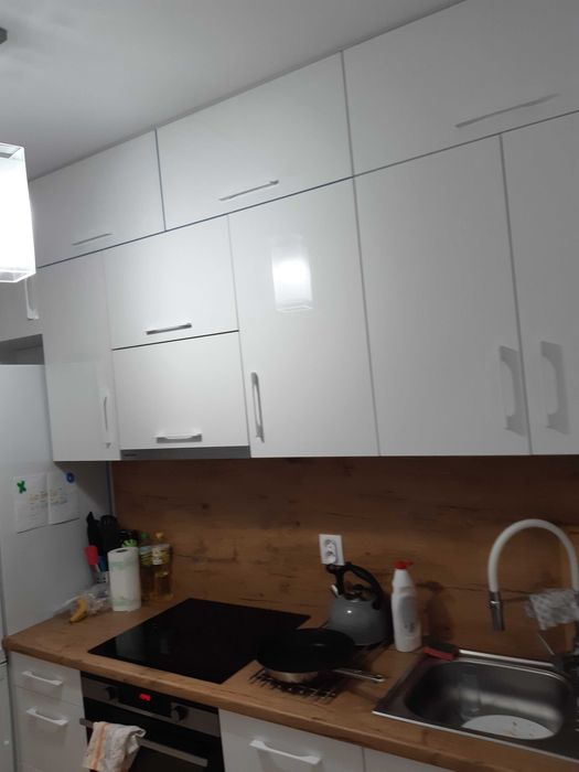 Wynajmę 2 pokóje w mieszkaniu przy ulicy krętej