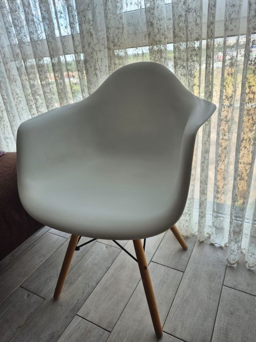 Продаєм супер зручні стільці