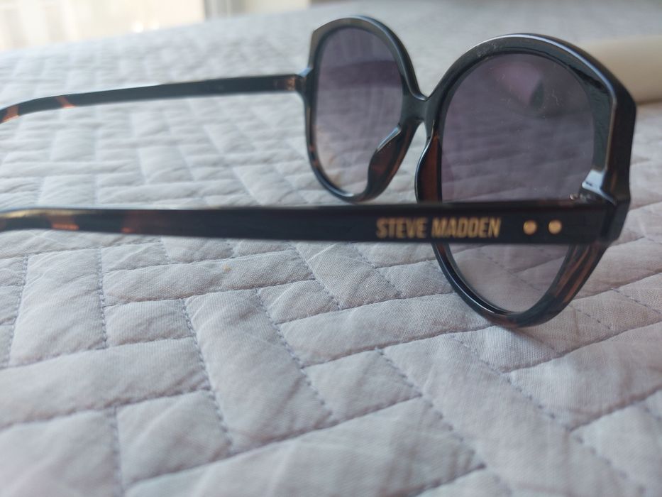 Okulary przeciwsłoneczne Steve Madden