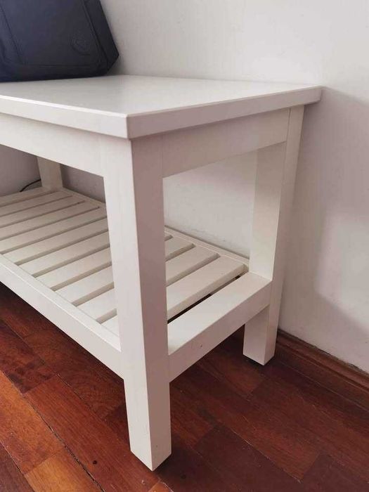 Banco com arrumação