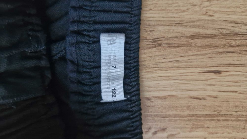 Комплект одягу для дівчинки 122р. Zara