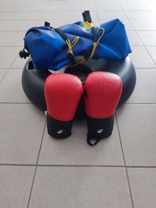 Saco e luvas boxe