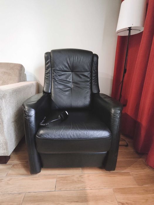 Fotel elektryczny na pilota, rozkładany, skórzany