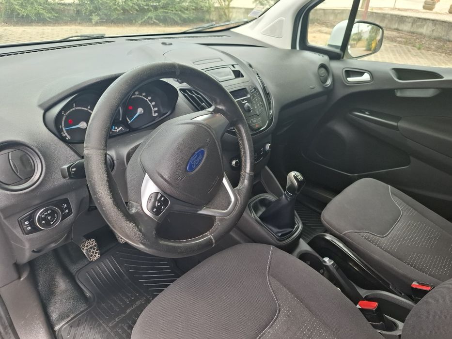 Ford transit courier 1.5 tdci   Possibilidade de financiamento
