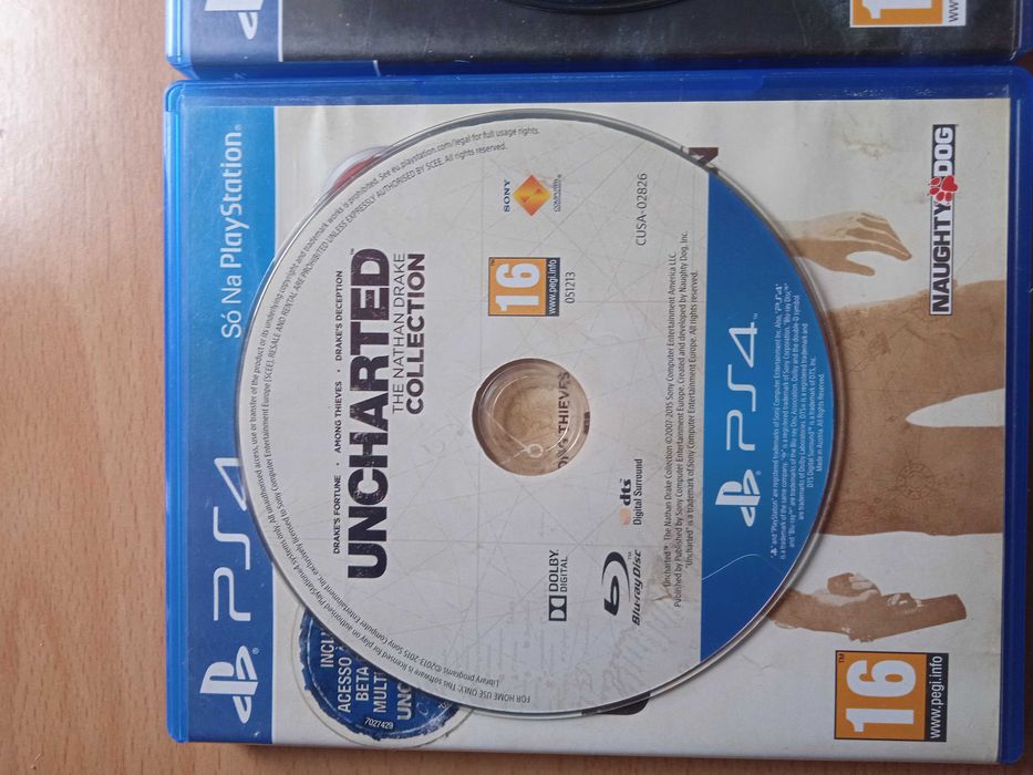 Jogos raros e em perfeito estado PS4
