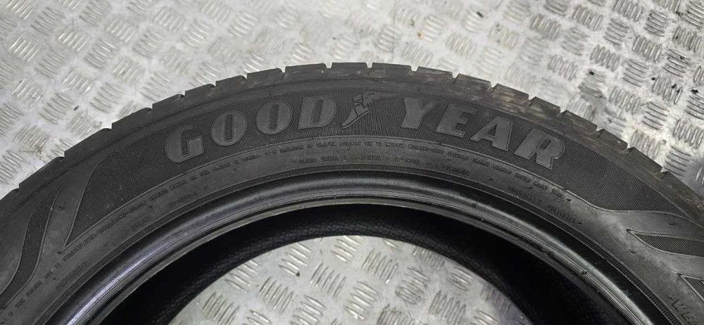 Автошина резина гума 235/55 R19 101v GoodYear Assurance Maxlife