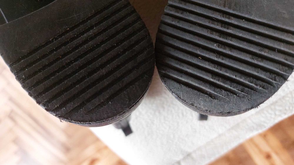 Чоботи Ecco демісезонні.