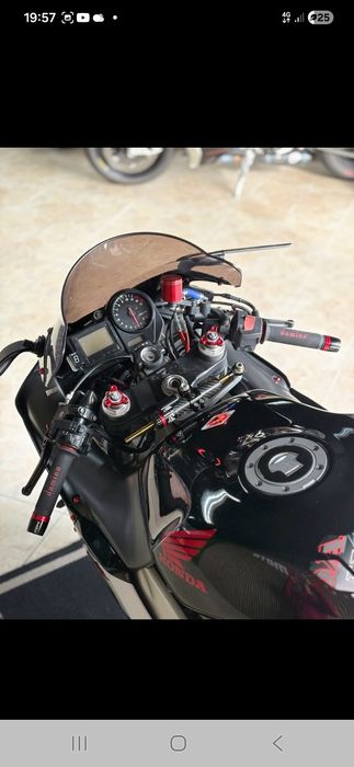 Vendo honda cbr 929 rr fireblade com garantia 18 meses