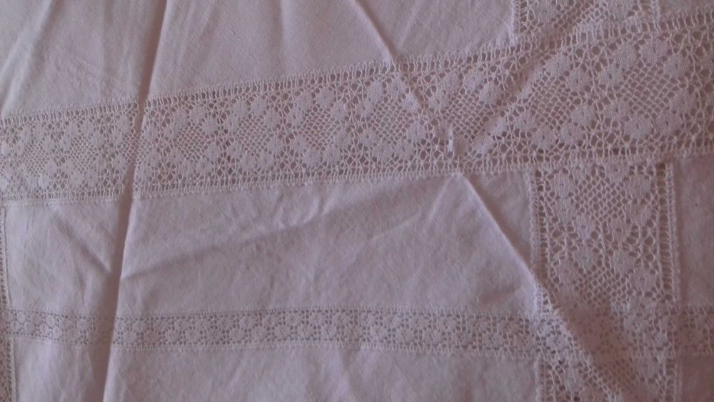 Toalha croche redonda branca 105cm
