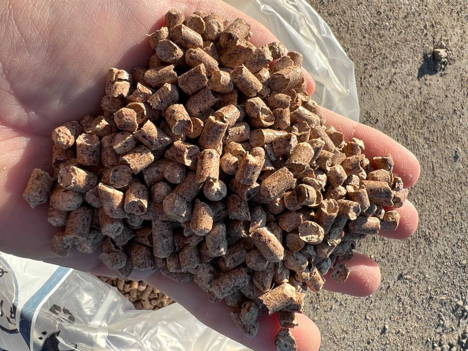 PELLET DRZEWNY 6 mm A1. 100 sosna. Cena brutto. DOSTĘPNY. Wrocław