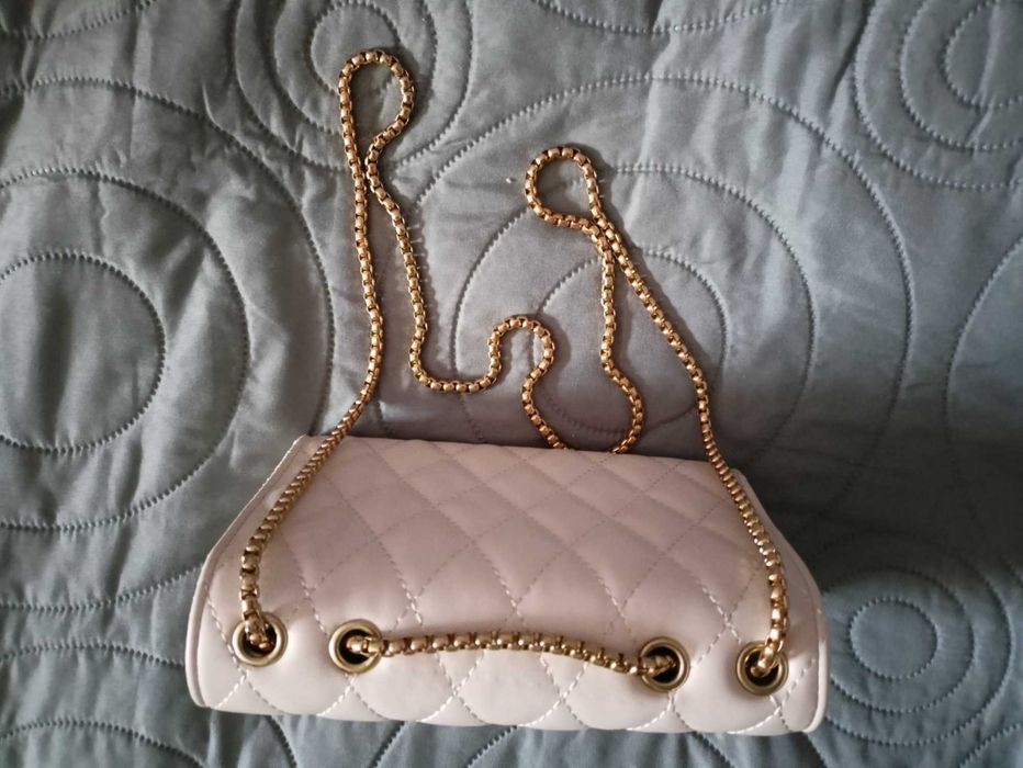 Jasnobeżowa torebka