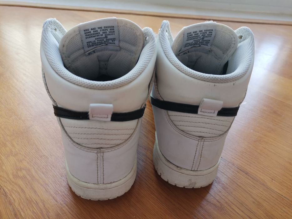 White Nike Dunk High Top Shoes 38,5