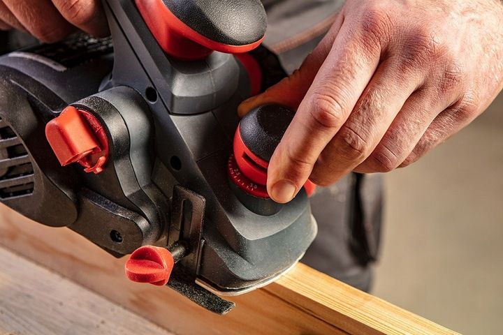 Graphite Strug Elektryczny Hebel Strugarka 59g678 850w Noże Worek 82mm