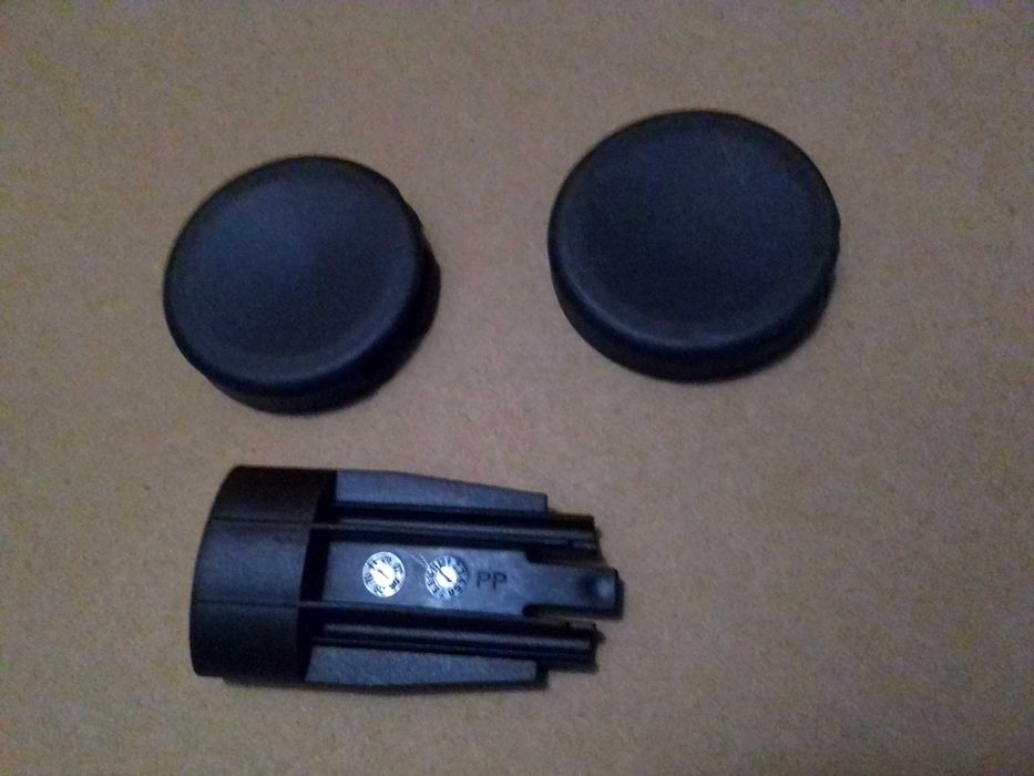 Заглушки (от пыли) Quinny/MaxiCosi.