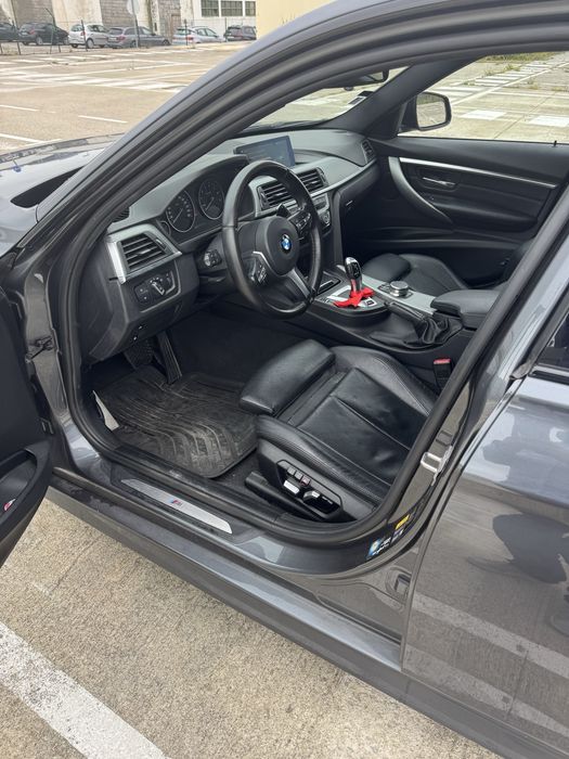 BMW 330e F30 LCI com packM e todo o histórico na BMW