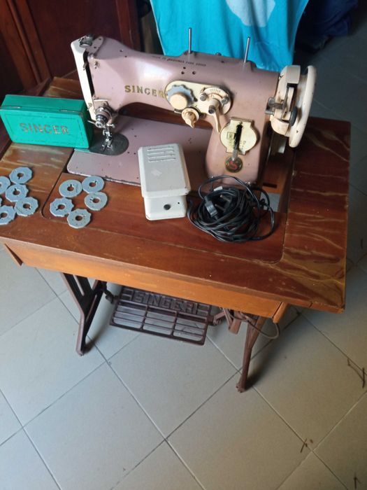 Máquina de costura Singer