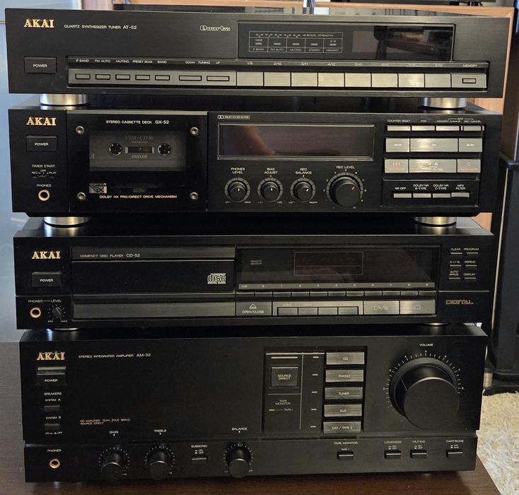 Akai AM-32,CD-52,GX-52,AT-52